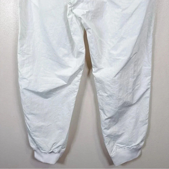 Nike Womens Size Medium Jennie  Clothes Windbreaker Jogger Pant - Picture 10 of 16
